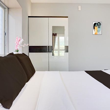 Hotel O Jeevan Restaurant & Lodging Kavathe Екстериор снимка